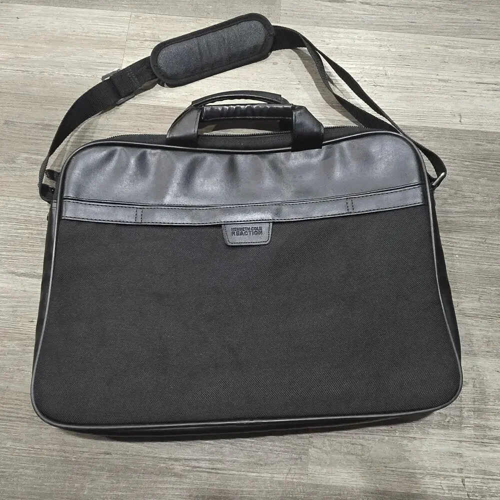 Kenneth Cole Reaction R-Tech Laptop Computer Bag Urban Traveler Briefcase